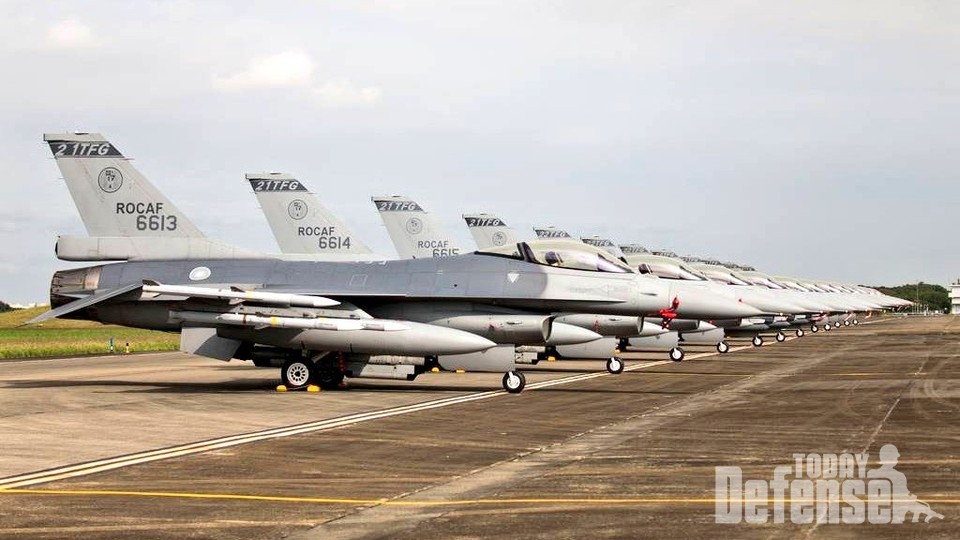 대만공군이 운용중인 F-16V 전투기(사진:대만국방부)